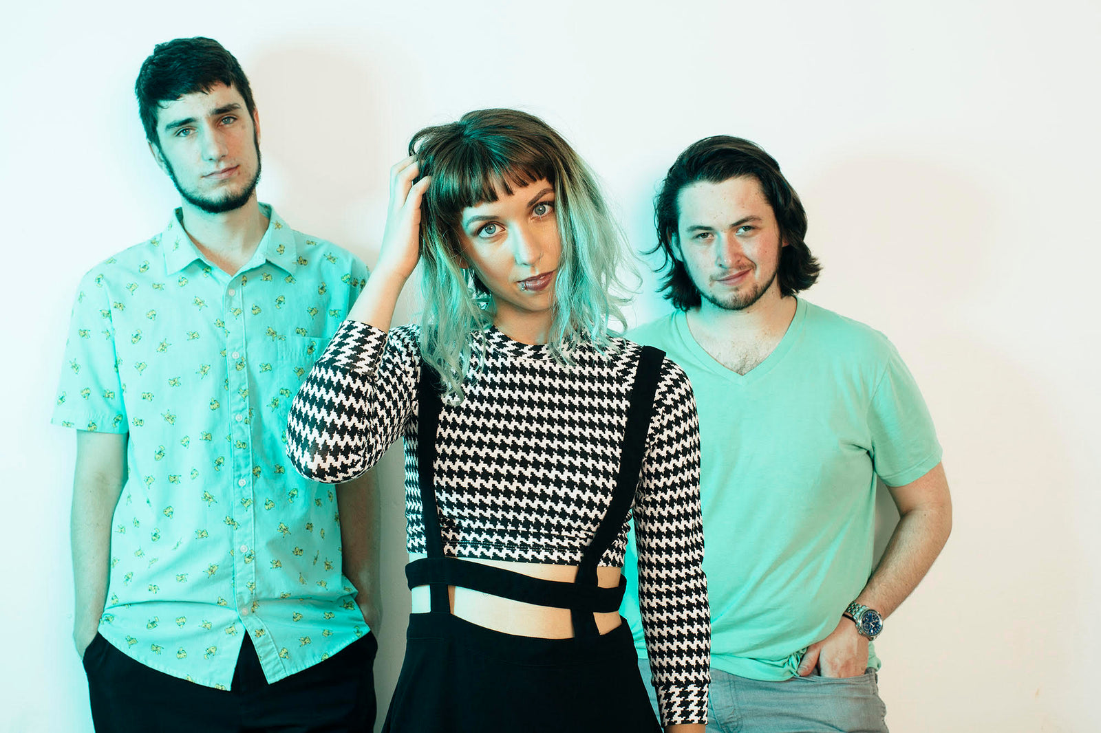 Mint Trip Releases New Song and Visual For "Labor Day"